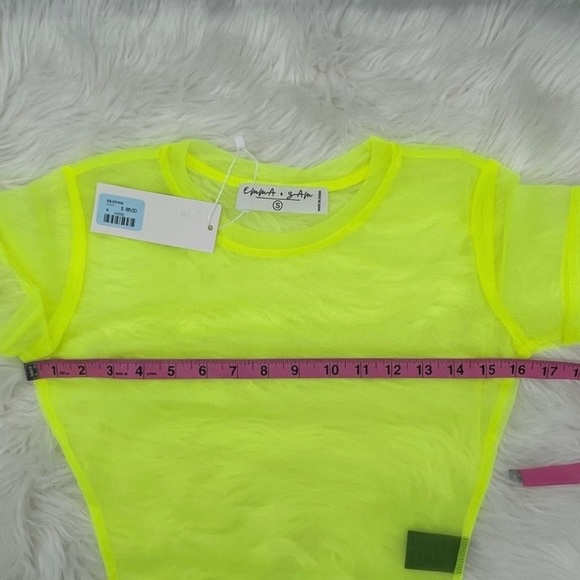 🔵 Emma & Sam Mesh Crop Tee in Neon Yellow Small - Picture 11 of 12